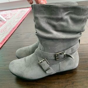 LIKE NEW Suede Boots